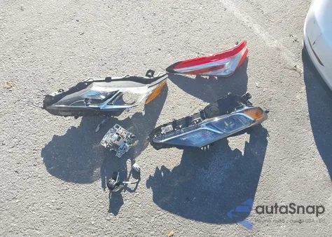 2020 Toyota Camry Se z USA, uszkodzony, nr VIN 4T1G11AK0LU310532